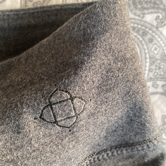 Satva organic cotton leggings size small - Picture 3 of 7